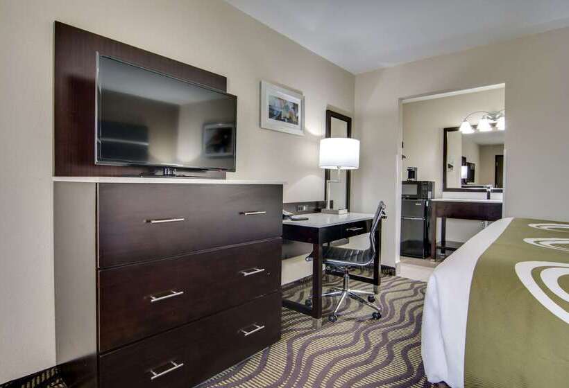 בית מלון כפרי Quality Inn & Suites Athens University Area