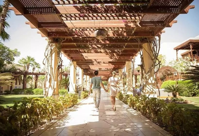 هتل Robinson Soma Bay