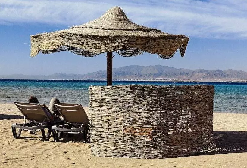 هتل Robinson Soma Bay