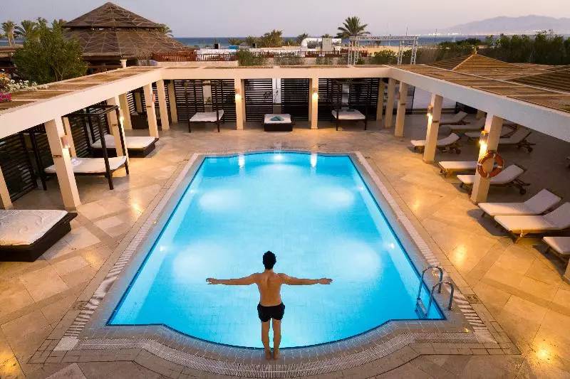 هتل Robinson Soma Bay