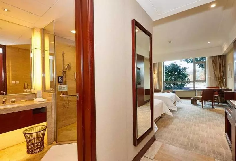 Отель Tongli Lakeview