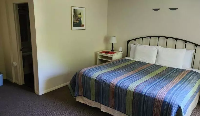 בית מלון כפרי Wilson Lake Inn