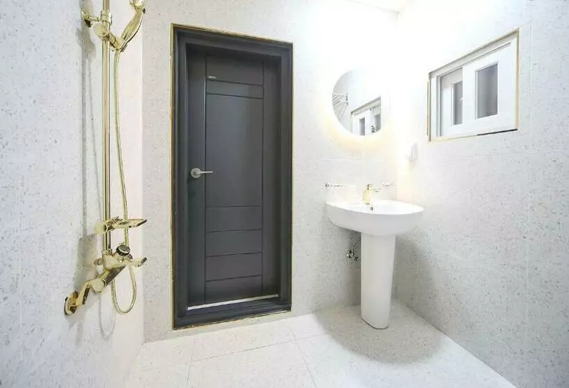 Hotelli Masan First Class