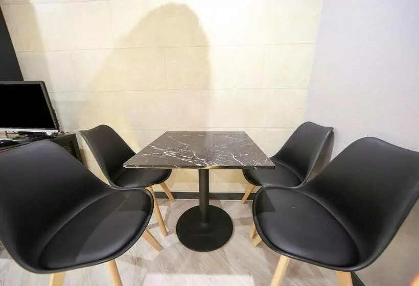 Hotelli Masan First Class