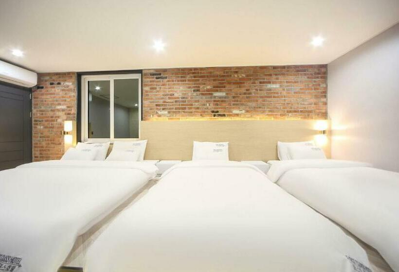 Hotel Masan First Class