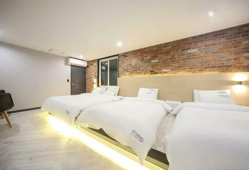 Hotelli Masan First Class