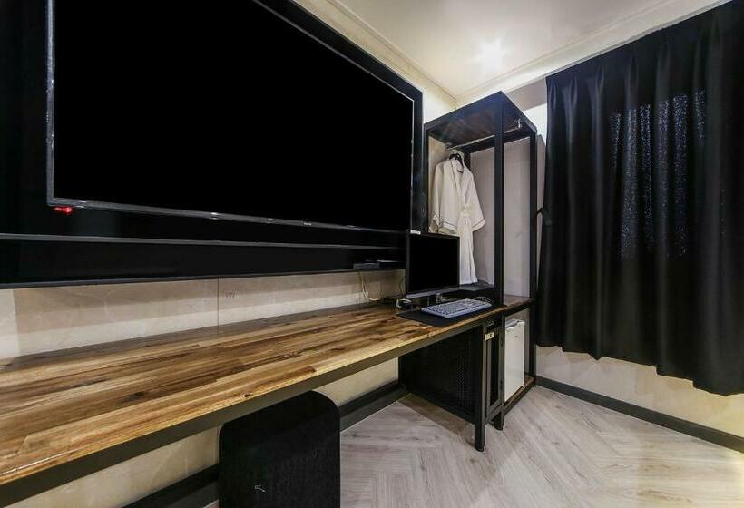 Hotel Masan First Class