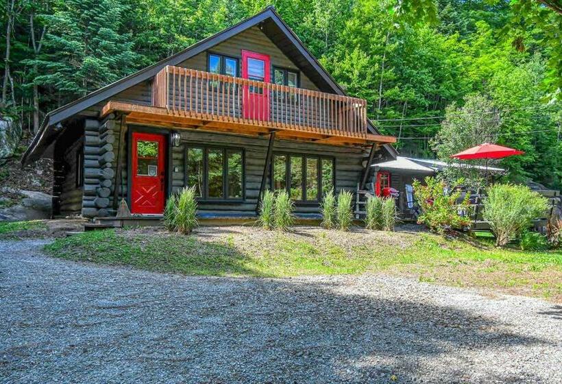 Chalet L Alpiniste & Spa / Near Mont Tremblant!