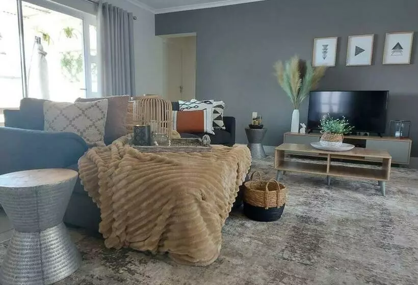 Flower Route House