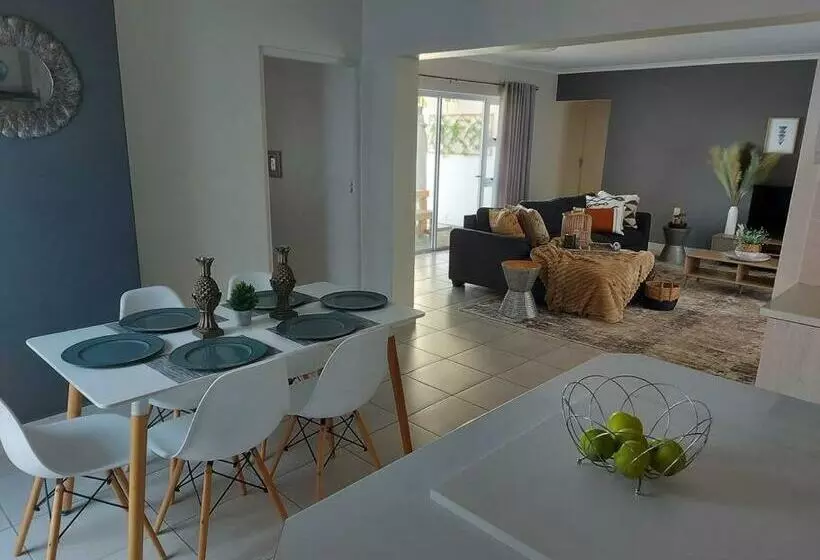 Flower Route House