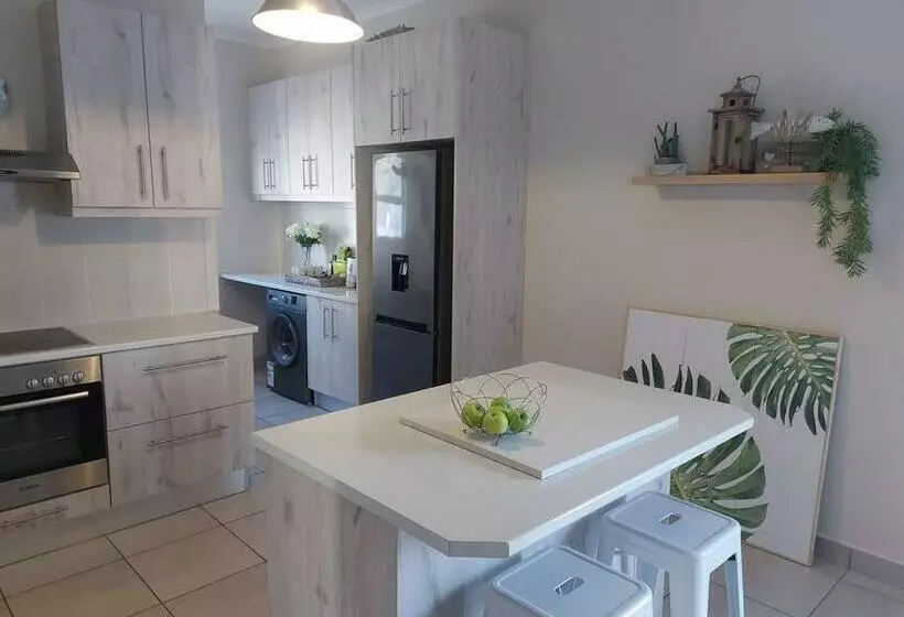 Flower Route House