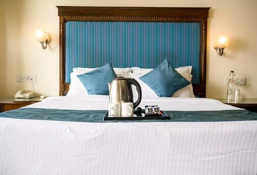 Hotelli Sharolyn Tara Palace