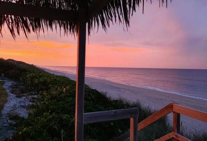 Melbourne Beach Ocean Front House On 1.2 Acres