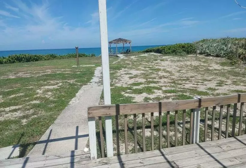 Melbourne Beach Ocean Front House On 1.2 Acres