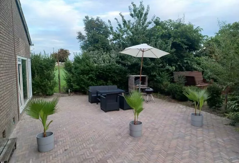 Villa The Tulip Julia