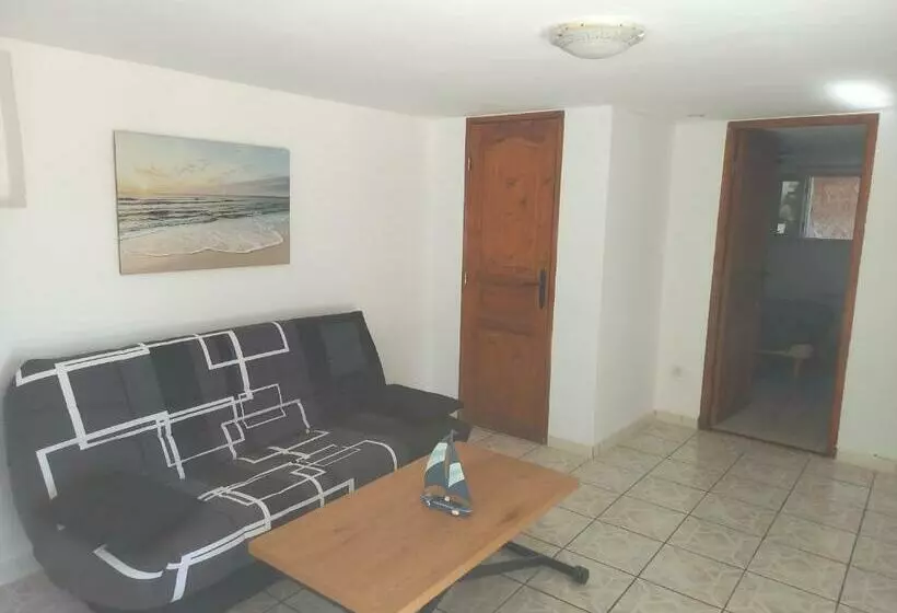 Vue Magnifique, Jardin Et Petit Cocon En Provence