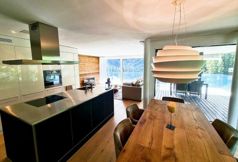 Eden Mountain Resort   Harmony