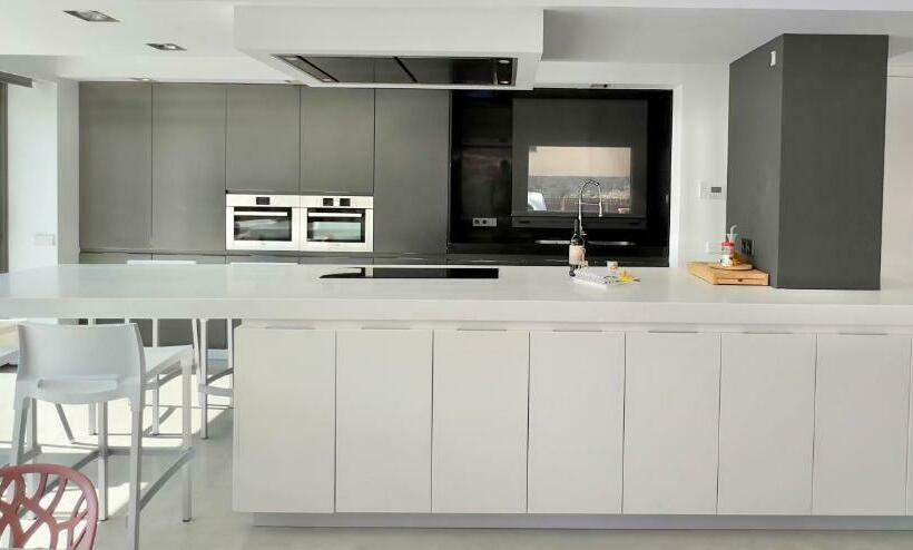 Els Pins    Casa Amb Piscina A Tocar De Banyoles