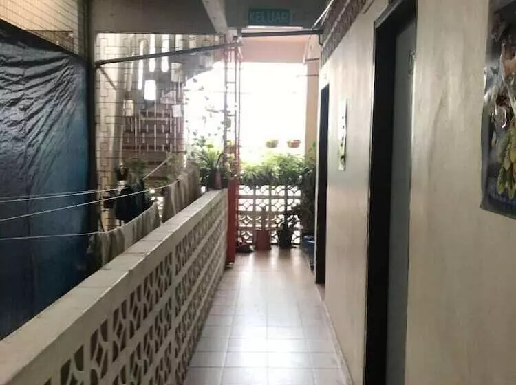 Hotelli Spot On 90625 Super Green Grass