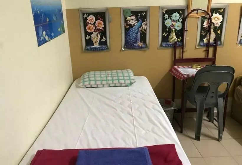 Hotelli Spot On 90625 Super Green Grass