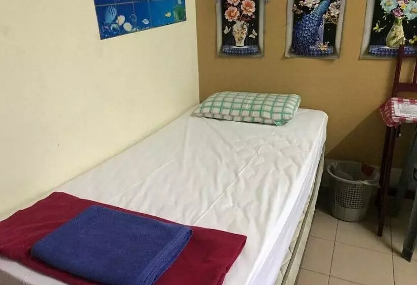 Hotelli Spot On 90625 Super Green Grass