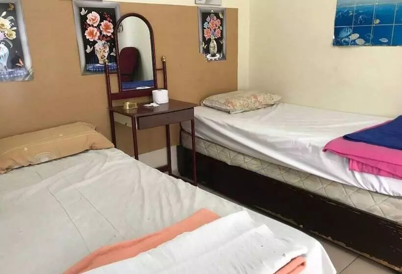 Hotelli Spot On 90625 Super Green Grass