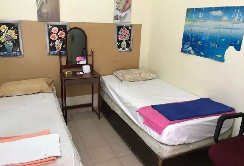 Hotelli Spot On 90625 Super Green Grass