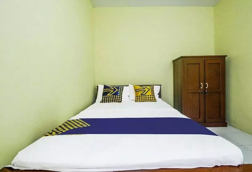 ホテル Spot On 91606 Nadin Guest House