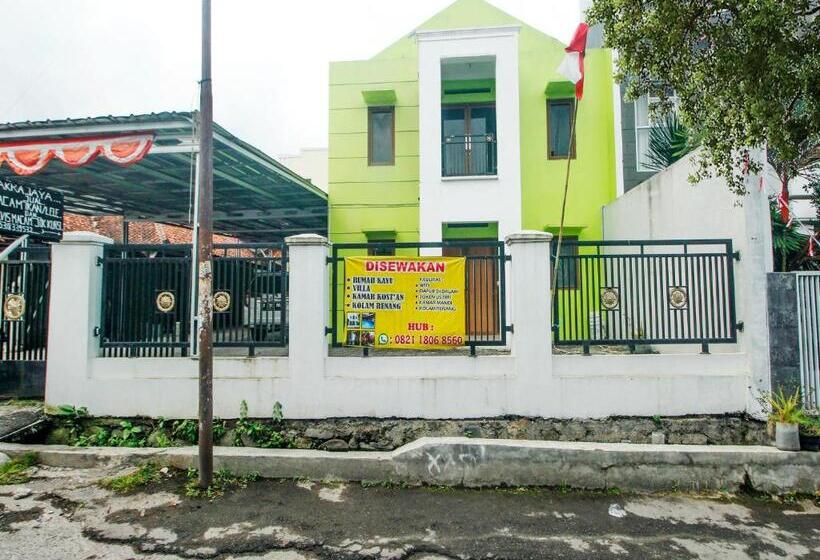 Hotel Spot On 91606 Nadin Guest House