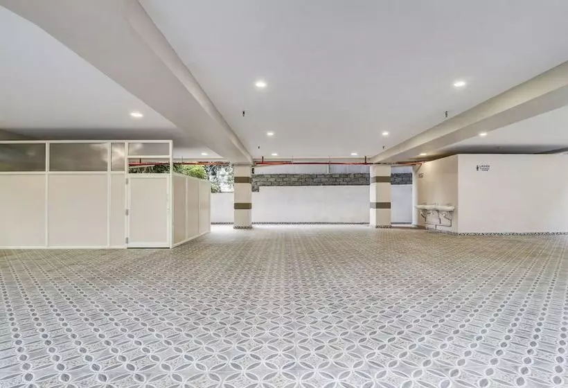 هتل Treebo Grand Milan