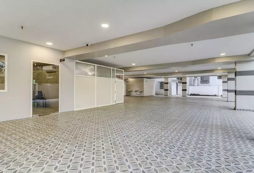 هتل Treebo Grand Milan