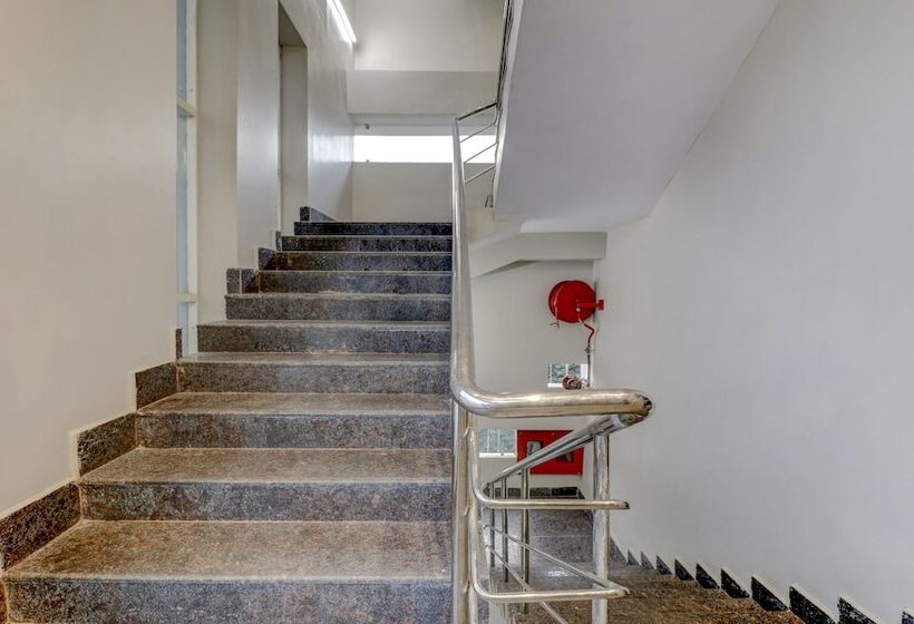 בית מלון כפרי Treebo Grand Milan