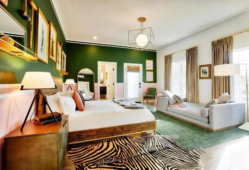 Joshua Tree Country Club Villa/pool/sport/boulders