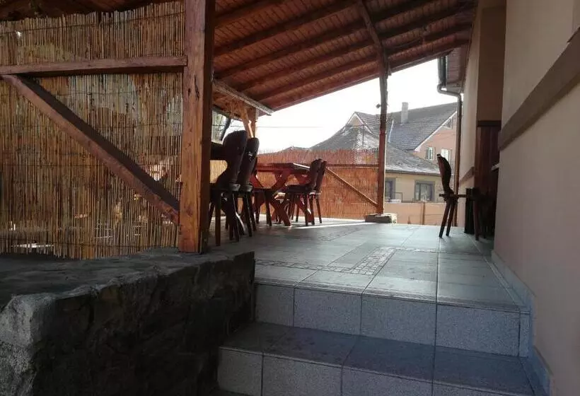 پانسیون Vila Pleșca