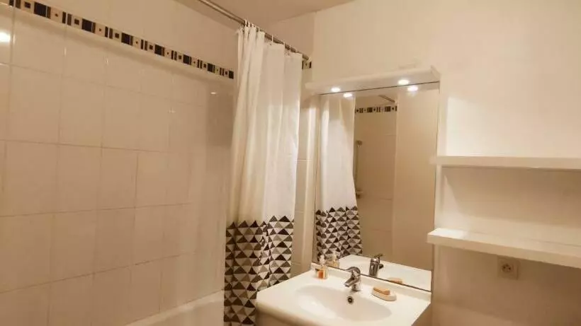 Appartement Cœur De Ville Parking Gratuit Wifi