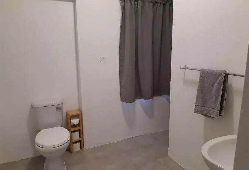 Farmhouse Guestrooms