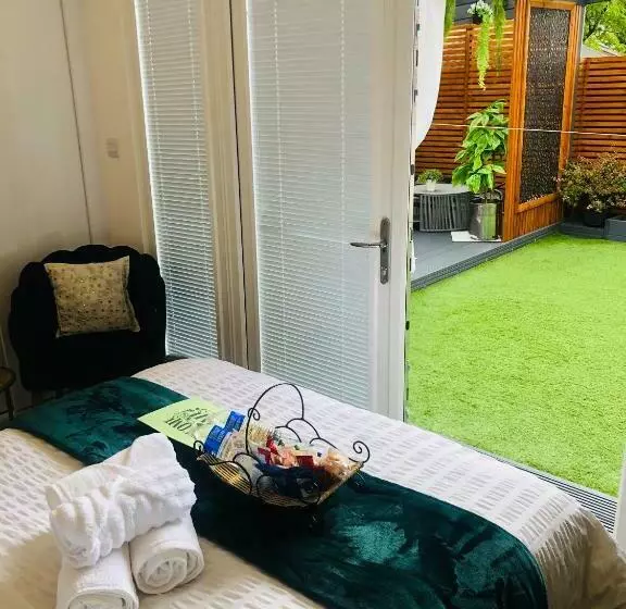 ペンション Meezee Pearl Double Bed Lodge With Free Parking