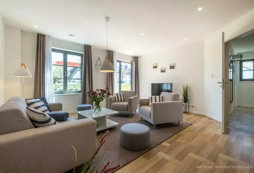 Urlaub De Luxe Unter Reet Inseldomizil Stolpe M  Bartholdy