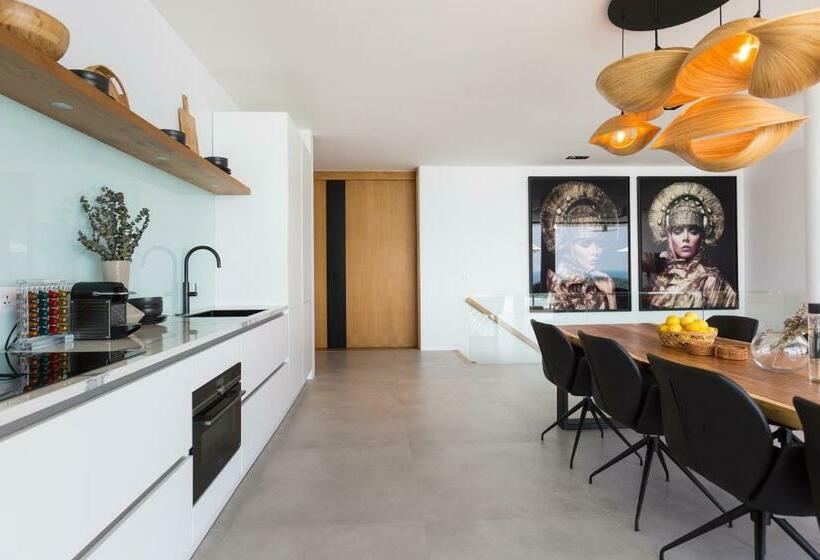 Villa Amylia Ruby, Excellence, World Class Seaview