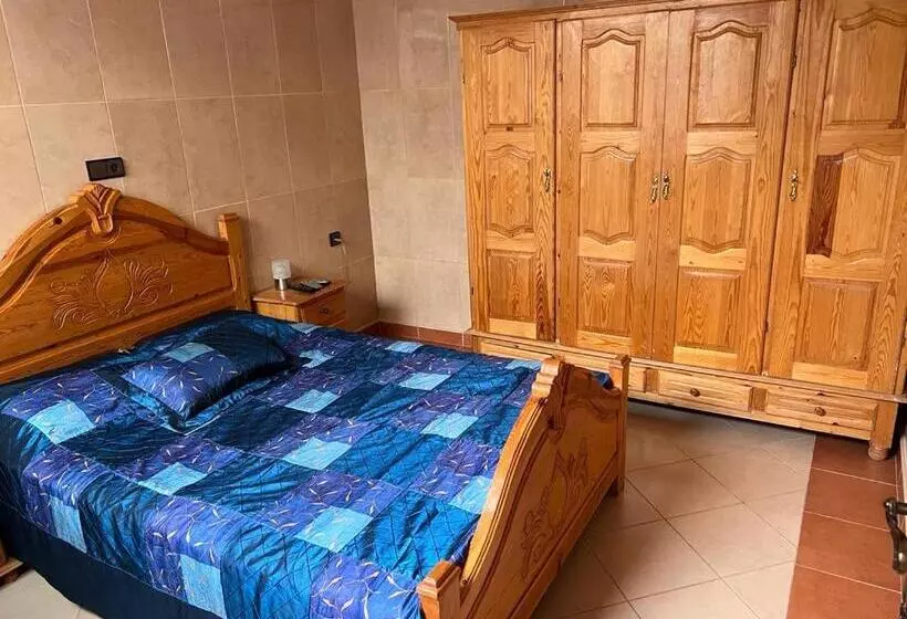 2 Zimmer Wohnung Corniche Nador Sidi Ali  Am Meer & Wifi