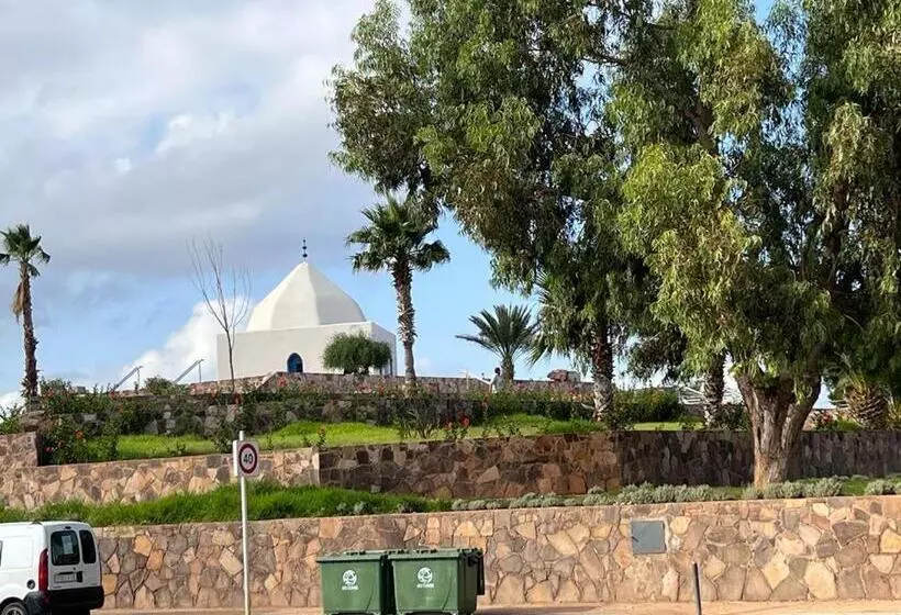 2 Zimmer Wohnung Corniche Nador Sidi Ali  Am Meer & Wifi