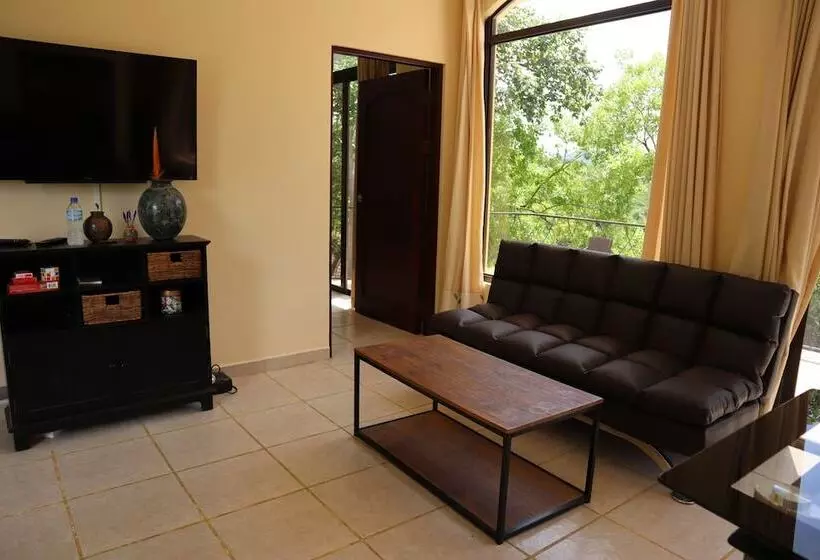 Golf Course Casa With Hillside Vista