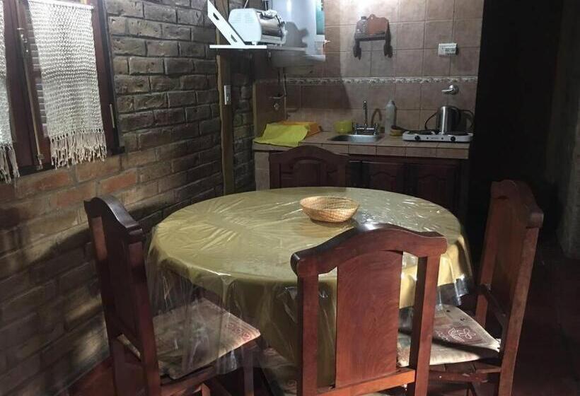 Hermosa Cabaña Con Vista A La Montaña