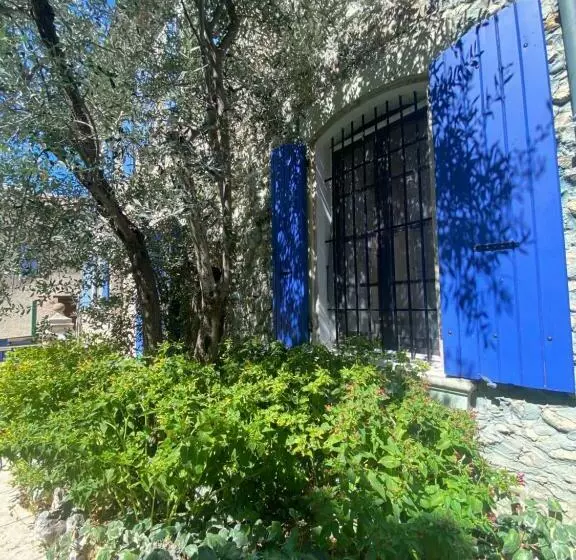 Kapselihotelli La Fontaine De Vinsobres