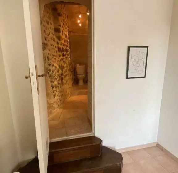 Kapselihotelli La Fontaine De Vinsobres