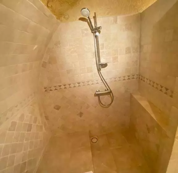 Kapselihotelli La Fontaine De Vinsobres