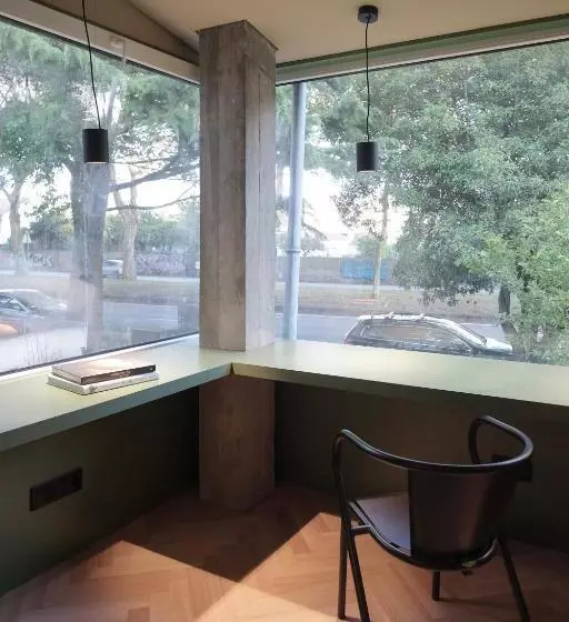 پانسیون Oporto Coliving Circunvalação 13250