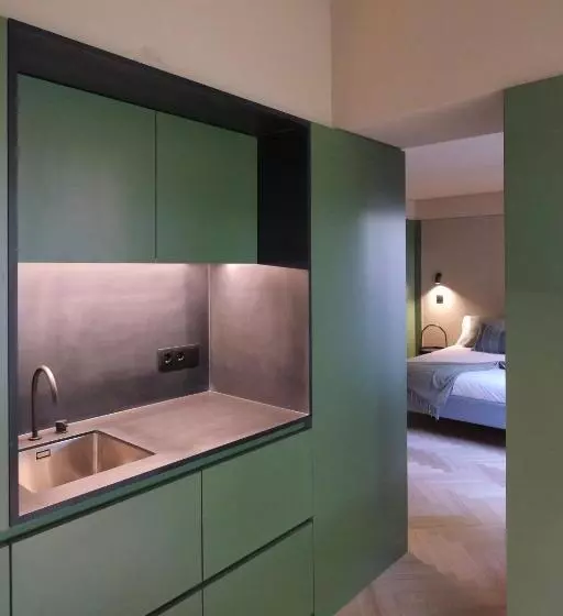 پانسیون Oporto Coliving Circunvalação 13250