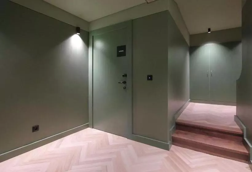 پانسیون Oporto Coliving Circunvalação 13250