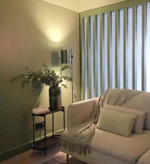 پانسیون Oporto Coliving Circunvalação 13250